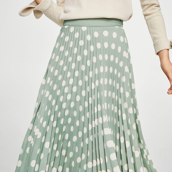 COPY - MANGO Polka Dot Pleated Skirt - Picture 8 of 10